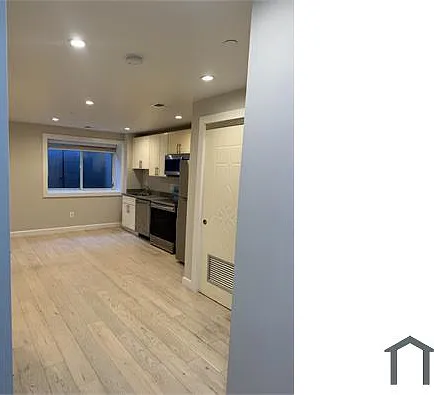 1447 Oak St NW #C001 — Photo 3
