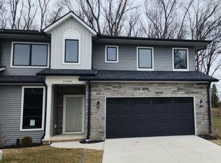 51086 Cherry Rd, Granger, IN 46530