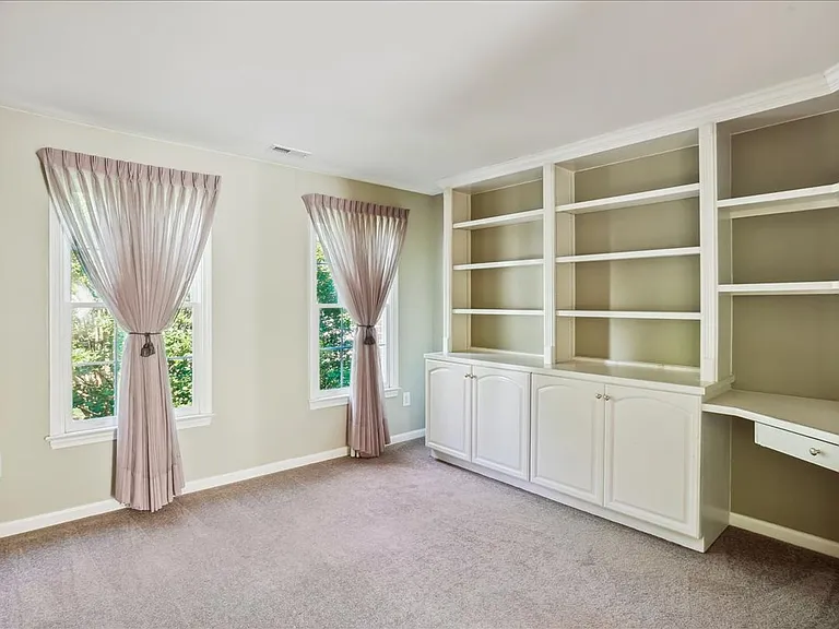 8931 Falls Farm Dr — Photo 77