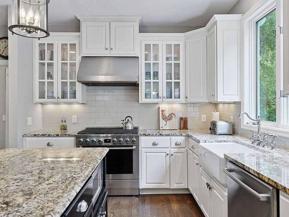 1st image of 17641 Hyde Park Ave
