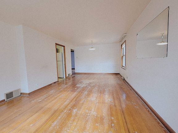 5th image of 11308 S Avenue H