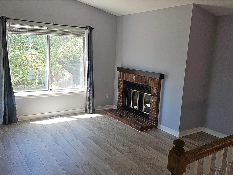 4244 S Bahama St — Photo 3