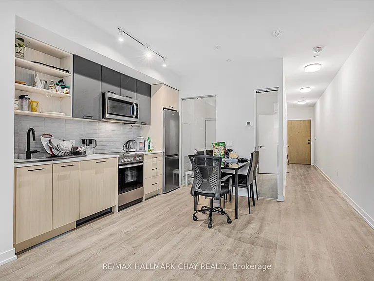 2300 Saint Clair Ave W #110 — Photo 7