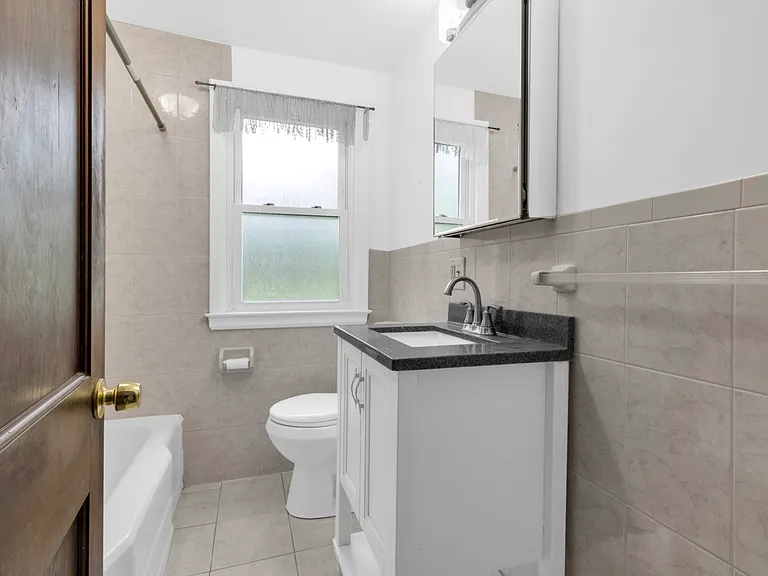 142 Stevenson Blvd — Photo 12