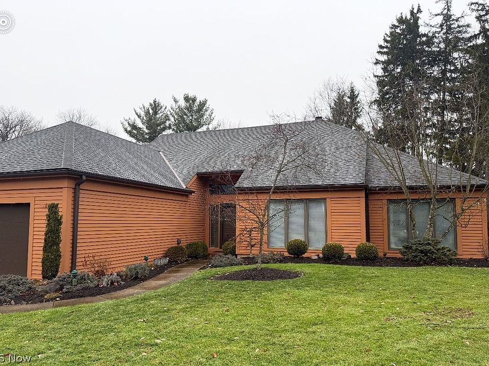1st image of 952 Hemlock Ln