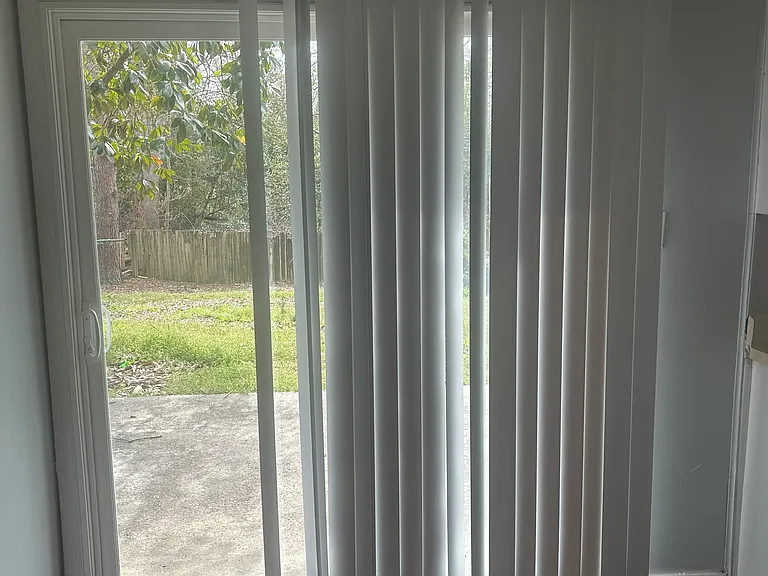 2914 Dahlia Dr — Photo 3
