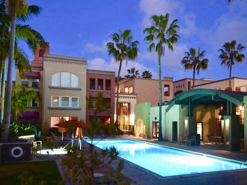 Comunity Pool, Spa, Gym & Outdoor Kitchen
