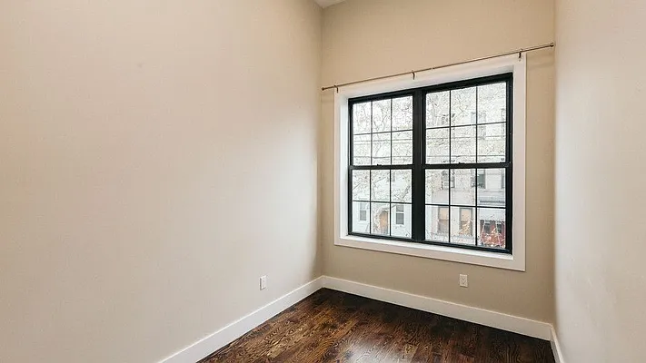 Rented by Nooklyn NYC LLC | media 42