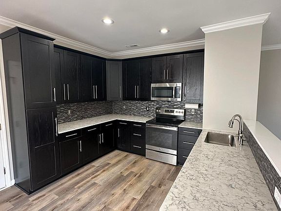 2nd image of 6707 Dorrington Drive