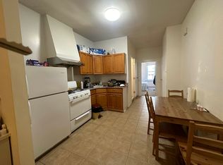 31-25 41st St #3L, Astoria, NY 11103