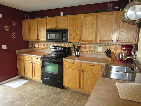 4th image of 2912 Skybrook Ln