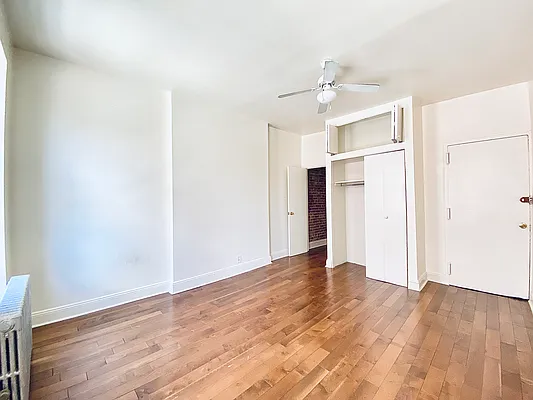 Rented by Bohemia Realty Group | media 10