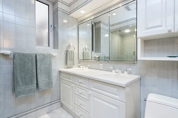 Sold by Compass | media 4