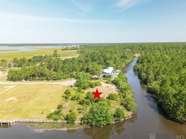 334 Puunani Pl, Diamondhead, MS 39525