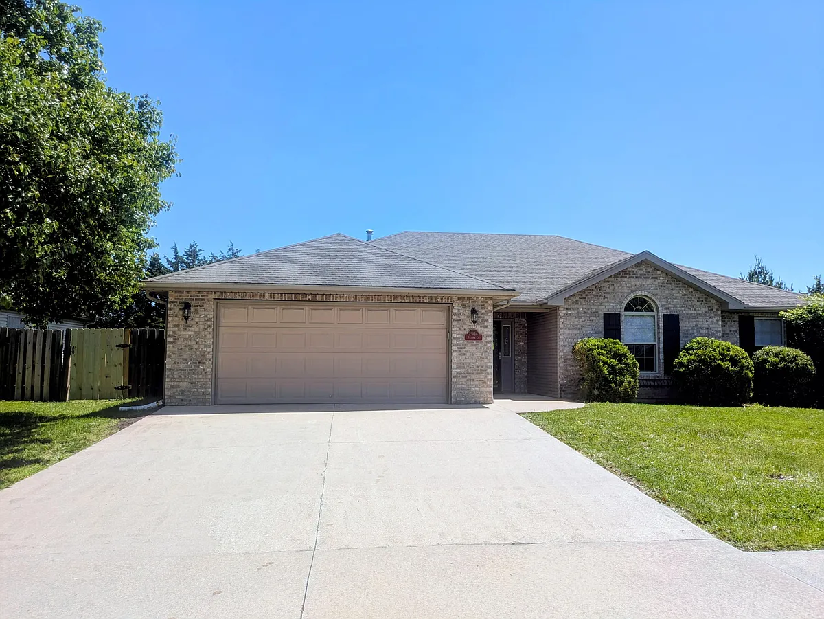 Building Photo - 2504 Feldspar Ct