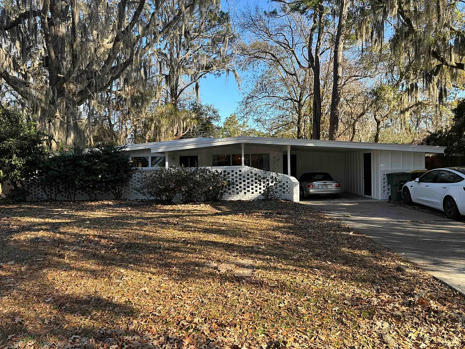 12444 Deerfield Rd
