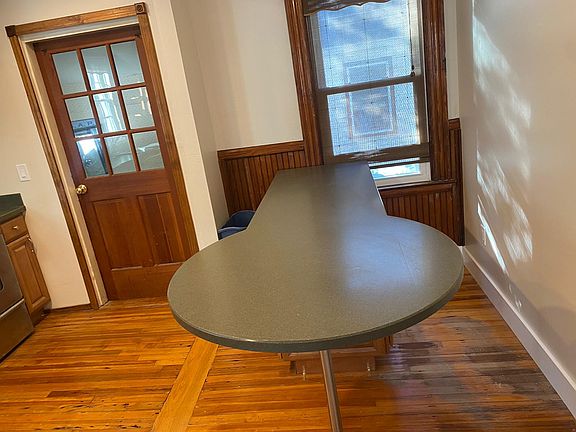 4th image of 34 Lee Ave #1
