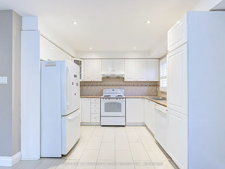 4 Compton Ct — Photo 13