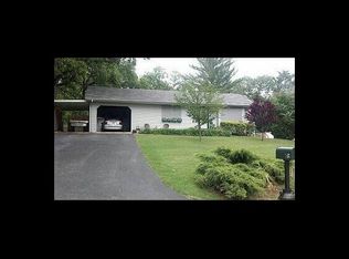 182 Hawthorne St, Hollister, MO 65672