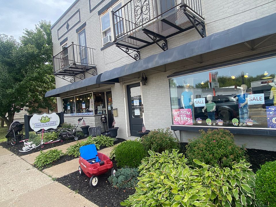 Front of Building/Apartment Entrance