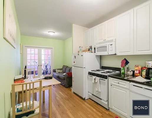 Rented by Bond New York | media 24