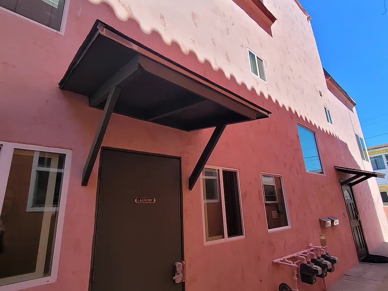 712 Santa Rita Pl #D — Photo 19