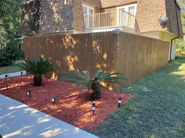 107 Springwood Sq, Port Orange, FL 32129