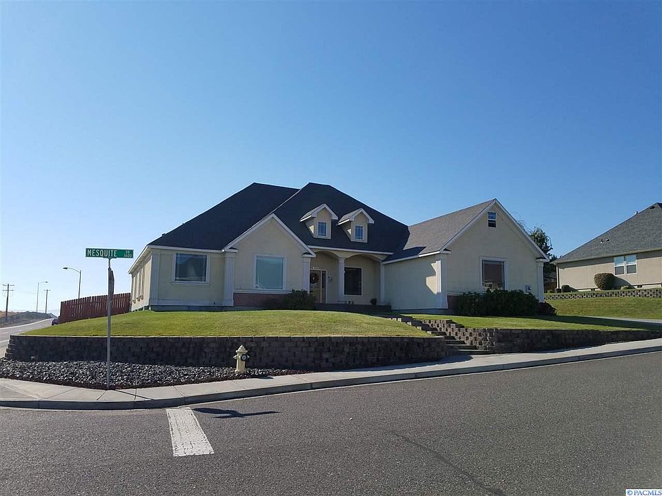 1st image of 3604 Mesquite Dr