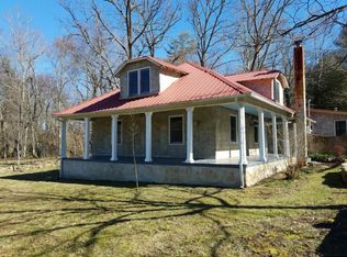 723 Arnold Town Rd, Mountain City, TN 37683