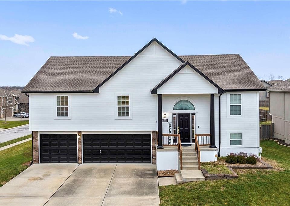 1st image of 2117 NW Sycamore Ln