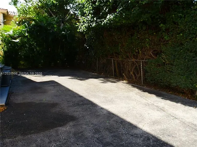3926 Segovia St — Photo 4