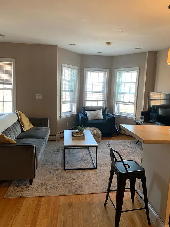 1 bed, 650 sqft, $2,700 — Photo 3