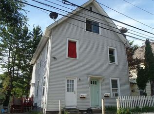 155 Cliff St, Norwich, CT 06360