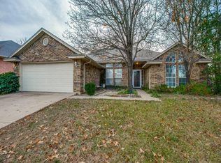 1429 Whispering Water Ln, Mansfield, TX 76063