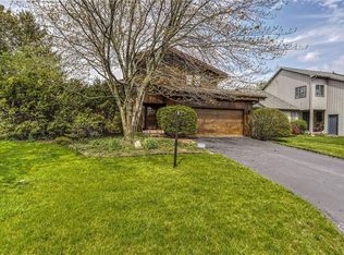 10 Gailhaven Ct, Rochester, NY 14618