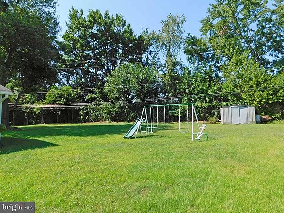 5th image of 430 Thornridge Dr