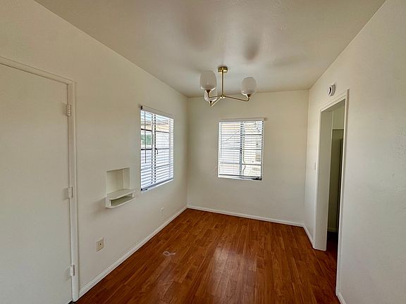 4th image of 4578-825 34th St #45825