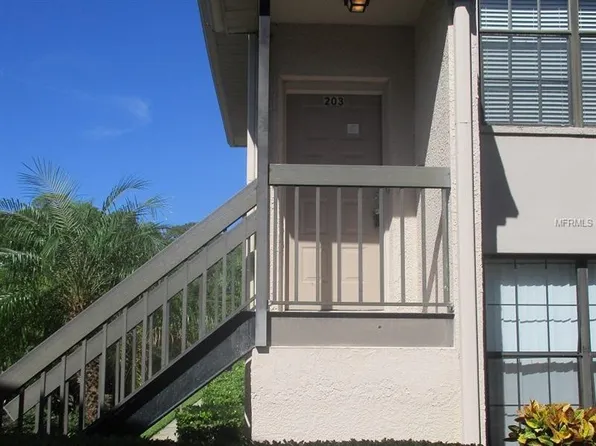 3374 Mermoor Dr #2203, Palm Harbor, FL 34685