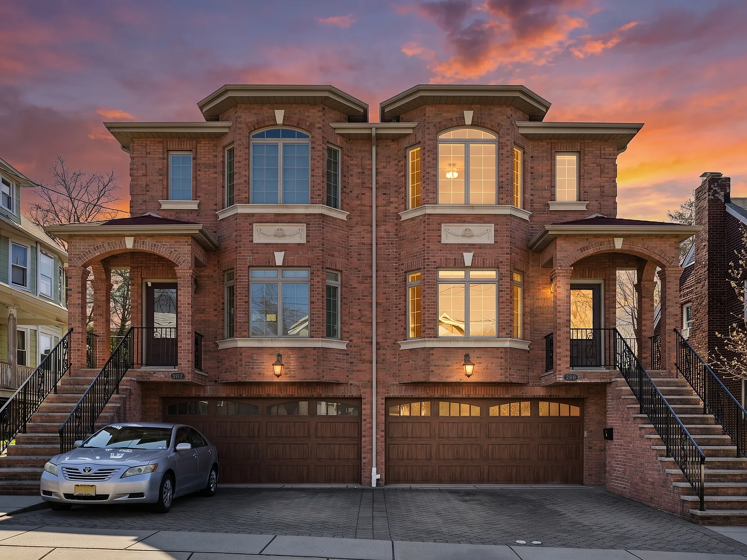 4 bed, 3.5 bath, 2100 sqft, $5,400 — Photo 1
