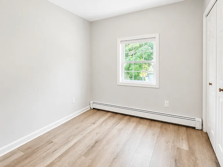 253 Beachview St #B — Photo 11