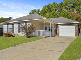 5530 Landing Ct, Diberville, MS 39540