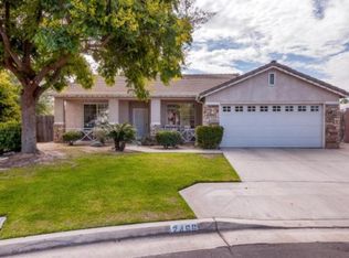 2466 S Phillip Ave, Fresno, CA 93727