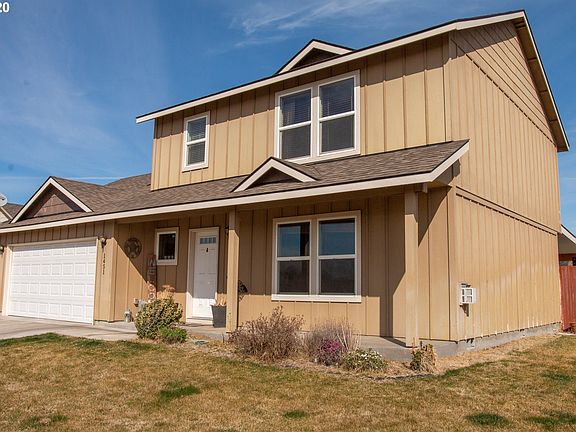 3rd image of 1451 NE Madrona Dr