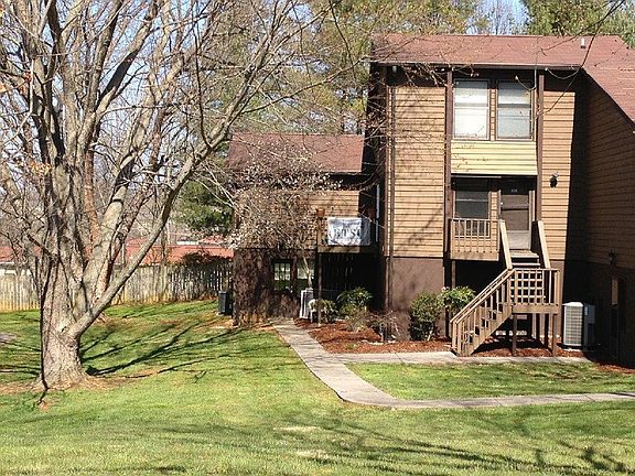 2nd image of 505 Pilgrim Ct APT B