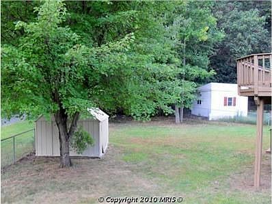 4th image of 24 Willow Ln