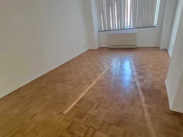 377 Rector Place image 4 of 5