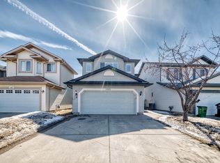 11415 167a Ave NW, Edmonton, AB T5X 0A7