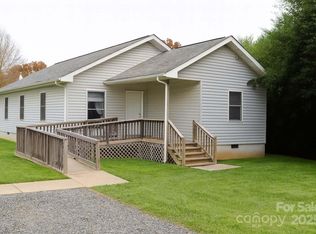 1012 N Canton Rd, Canton, NC 28716