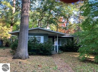 1741 Indian Woods Dr, Traverse City, MI 49686