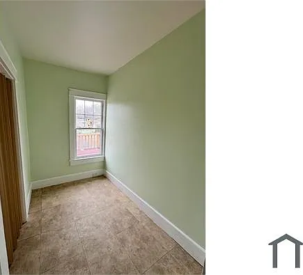 1532 Graymont Ave W — Photo 8